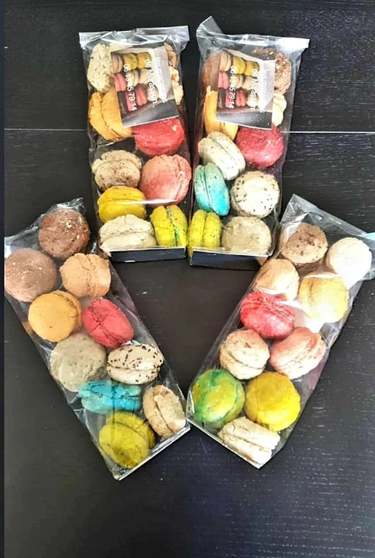 Lot de 120 macarons (12 sachets de 10 macarons)