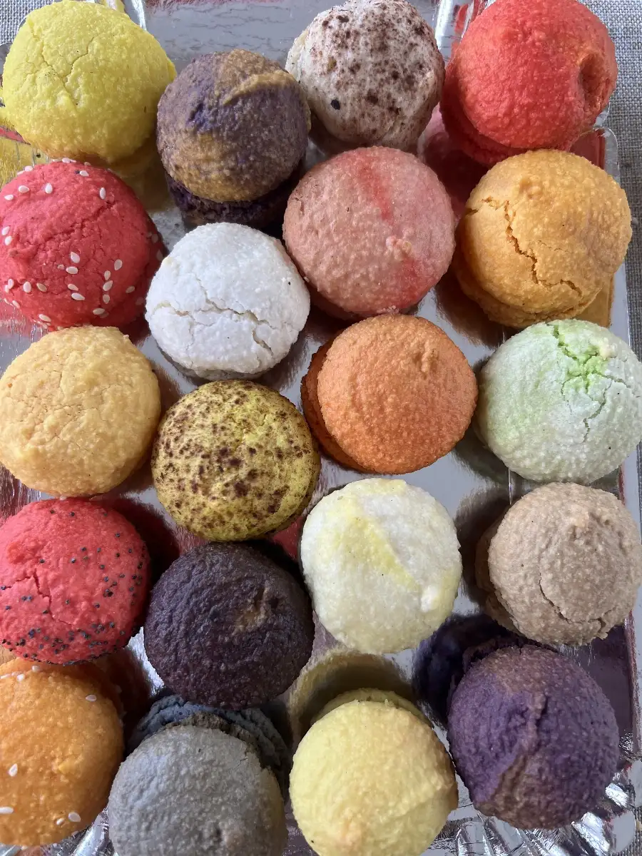 Lot de 20 macarons (2 sachets de 10 macarons) * frais de port inclus